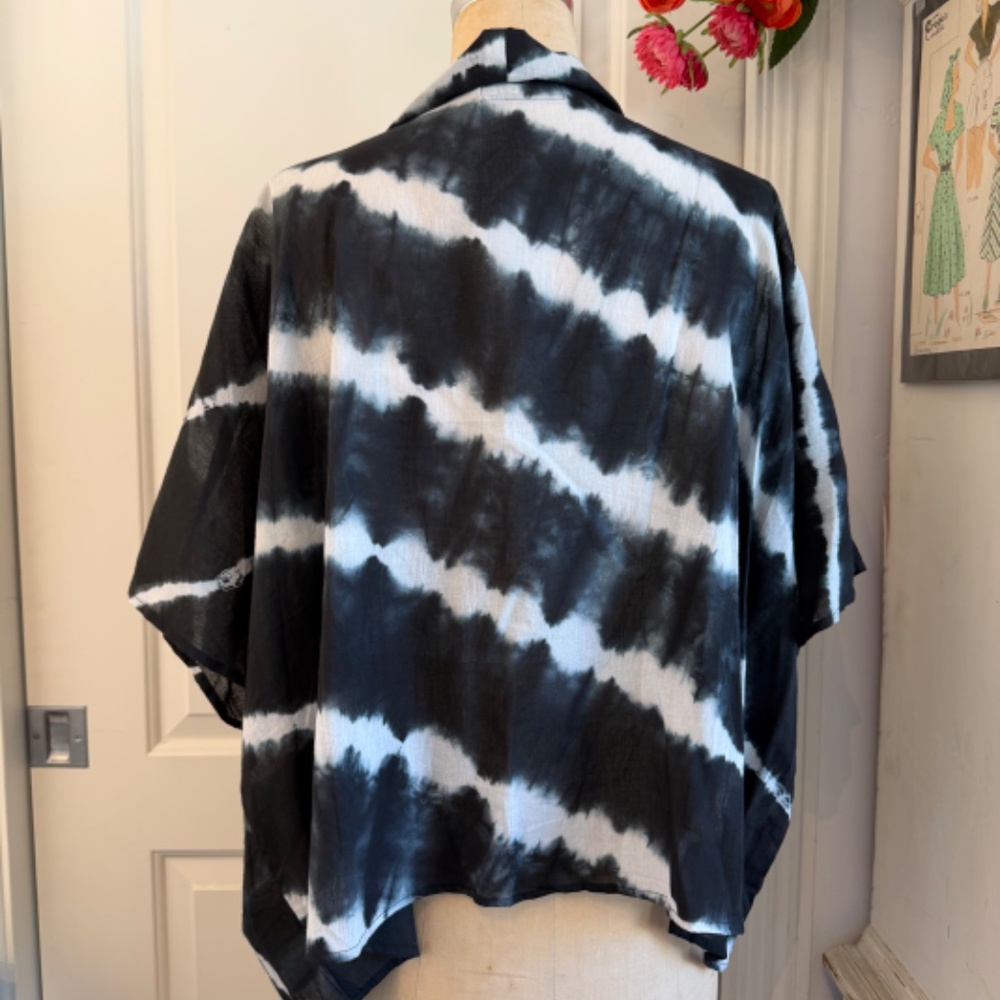 Gorgeous shibori tie dyed 2pc cowl drapey top and pant set - Picture 4 of 9